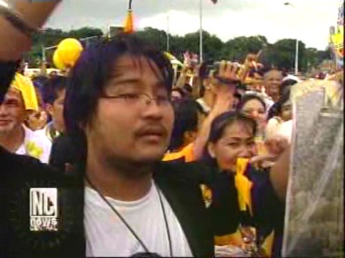 Xiao Chua at Gobernador Ed Panlilio sa Luneta noong funeral march para kay Cory Aquino, 5 Agosto 2009.