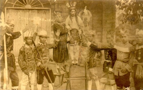 11 katangi-tangi senakulo