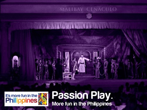 17 mapanbubungan ang kanilang plaza