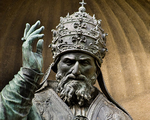 Monumneto para kay Gregorio XIII