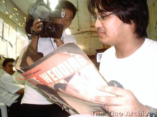 Kinapanayam para sa TV Patrol World pero actually, wala silang pinalabas.  Ginamot lang nila ito para makuha ang mga imahe sa aking memorabilia.