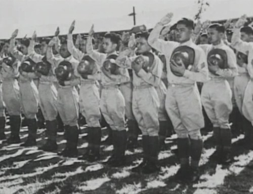 21 nagtungo sa mga mobilization centers sa simula ng digmaan