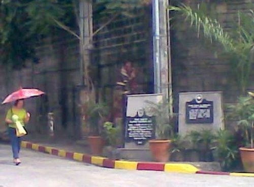 Silencio kalye ng Sociego, Sta Mesa, Maynila.  Mula kay Arnaldo Dumindin.