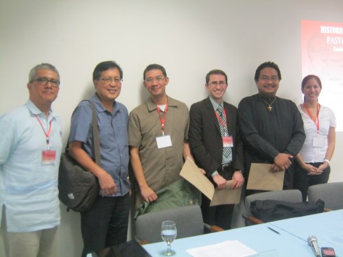 Xiao Chua, Dr. Rey Ileto, at kanyang mga nakasama sa sesyon, February 9, 2013.