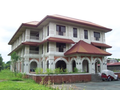 Wala na ang Casa Hacienda, nakatayo na sa sayt nito ang Tejeros Convention Center na binuksan sa sentenaryo ng Kumbensyon noong 1997. Kuha ni Xiao Chua.