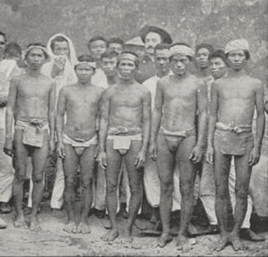 Mga Igorot sa Battle of Caloocan. Mula kay Arnaldo Dumindin.