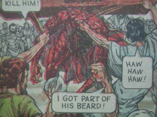 Nanghihina na sa kanyang mga sugat at duguan ngunit pinabuhat pa rin ng mabigat na kahoy kung saan siya ibababyubay. Mula sa The Gift ni Jack T. Chick