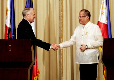 Si Pangulong Noynoy Aquino at ang bumisitang Primer Ministro ng Pransya Jean-Marc Ayrault, Oktubre 2012.