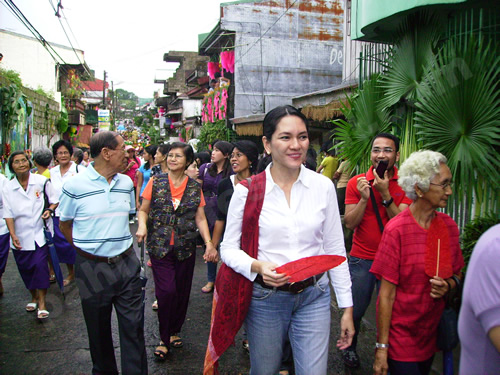 Si Risa, hindi iniwan ang bayan...