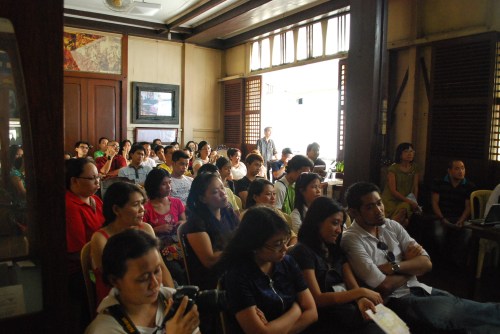 Lektura sa pagdiriwang ng ika-150 kaarawan ni Ariston Bautista-Lin.  Kuha ni John Ray Ramos.