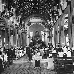 Looban ng Simbahan ng Quiapo bago ang digmaan.