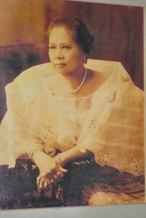 Petrona Nakpil.  Mula a Bahay Nakpil-Bautista.