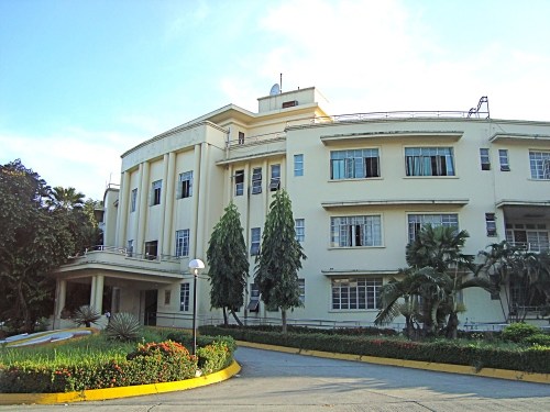 Quezon Institute.  Mula kay Stella Arnaldo.