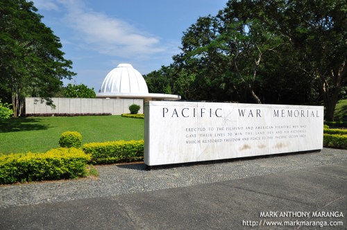 47 sa Pacific War Memorial nito ay tumatama