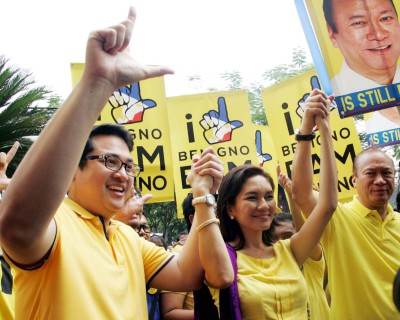 Mga katiket na sina Bam Aquino, Risa Hontiveros at Jun Magsaysay, 2013.