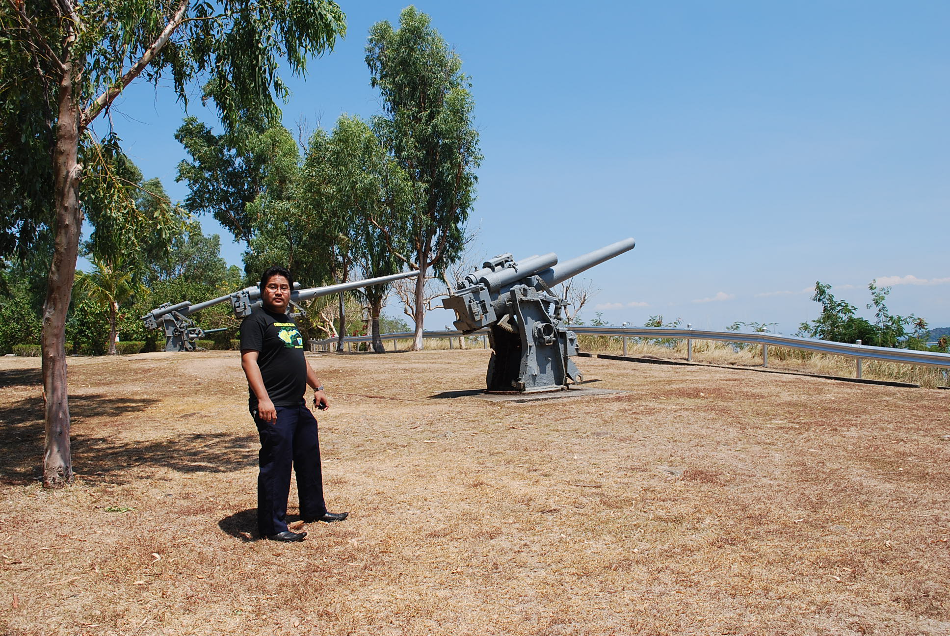 Si Xiao Chua sa kanyang ikatlong pagbisita sa Corregidor, April 7, 2013. Kuha ni John Ray Ramos.