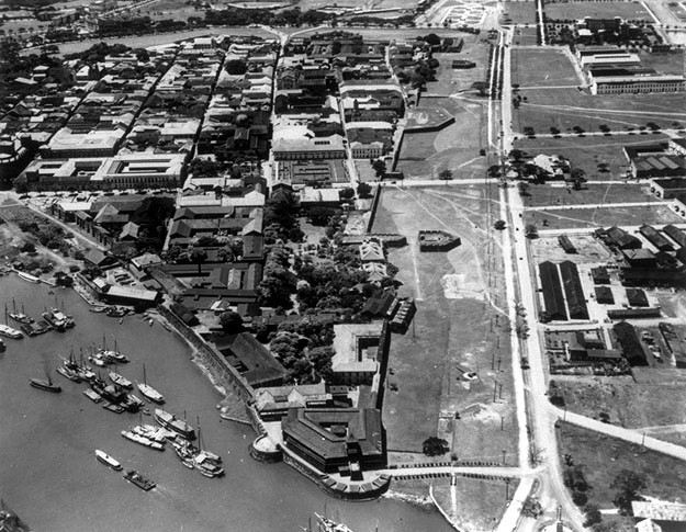 Ang Intramuros sa panahon ng mga Amerikano, lumalaki na ang Lungsod ng Maynila.