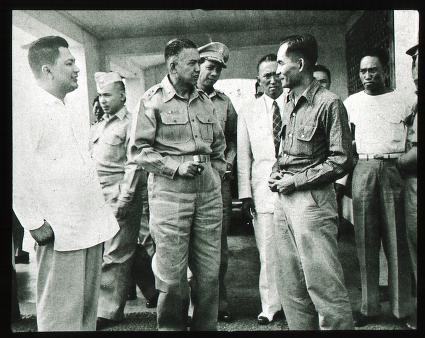 Paghuli kay Ka Luis Taruc ni Major General Vargas.  Mula sa quod.lib.umich.edu.