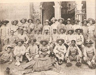 Ang mga huling Espanyol na sumuko sa mga Pilipino sa Baler, 1899.