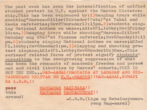 Higit isang buwan matapos ang proklamasyon ng Batas Militar, lumaban agad ang mga taga-UP sa pamamagitan ng mga protesta.  Mula sa Koleksyong Dante Ambrosio sa Aklatang Xiao Chua.