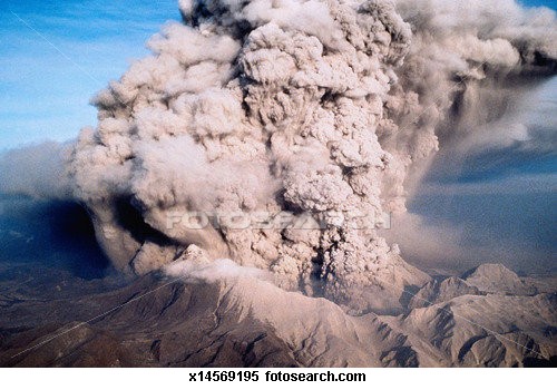 Pagsabog ng Mt. Pinatubo mula sa himpapawid.