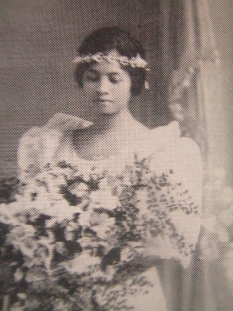 Remedios Trinidad sa araw ng kanyang kasal.  Mula kay Carmen Pedrosa.