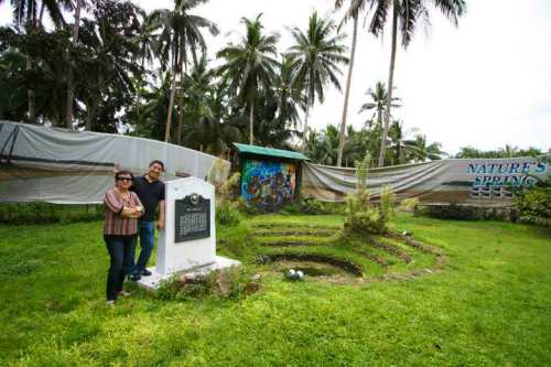 Si Prop. Ambeth Ocampo sa aktwal na sayt ng Sanduguan.