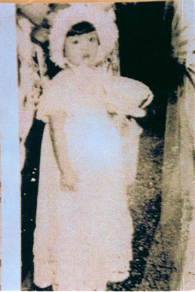 Ang batang Imelda.  Mula sa Marcos Presidential Center.