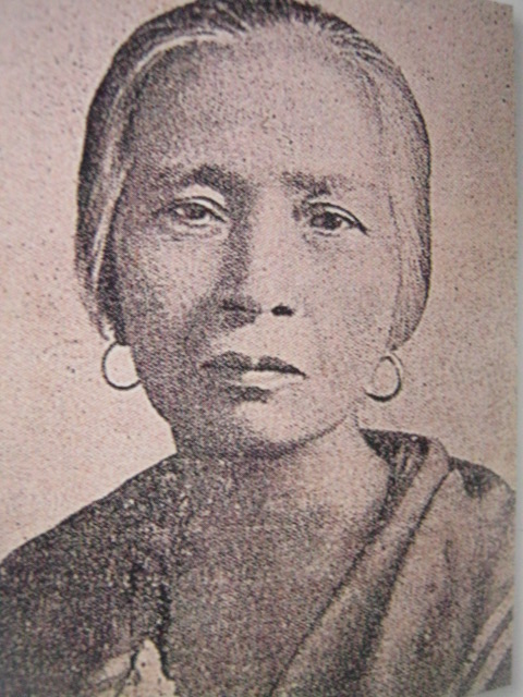 Espiridiona Bonifacio, kapatid ng Supremo. Sa kanyang bone structure ibinatay ang mga busto ni Guillermo Tolentino kay Bonifacio.