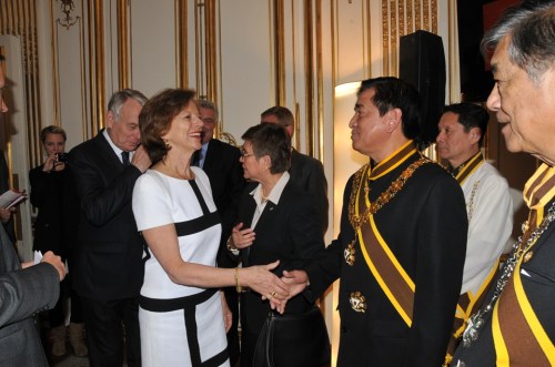 Ang pagdating ng mag-asawang Ayrault. Mula kay Sir Mark Roy Boado.