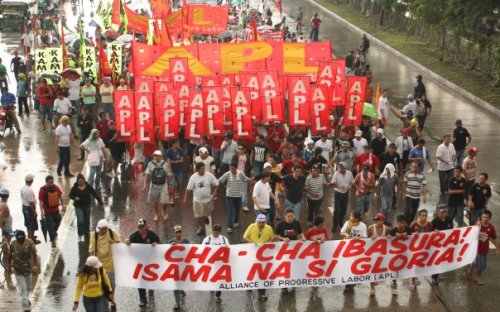 Protests during the last SONA of President Gloria Macapagal-Arroyo. Photo by Marlon Cornelio.