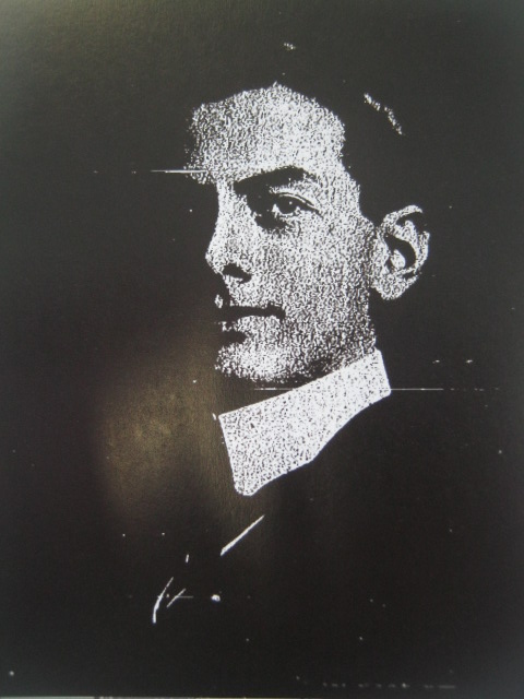 Si Quezon bilang Resident Commissioner.  Mula sa Manuel Luis Quezon nina Edgardo J. Angara at Sonia P. Ner.