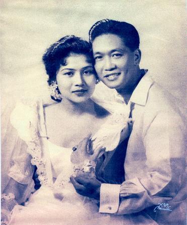 Si Meldy at si Andy noong kanilang kasal.