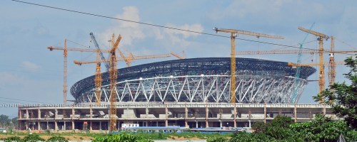 Ang Philippine Arena sa Bulacan, ang pinakamalaki sa buong daigdig, ay ipinapatayo ng Iglesia ni Cristo bilang bantayog sa kanilang ika-100 taong pag-iral.