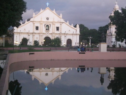 St. Paul's Cathedral sa Vigan, Ilocos Sur. Pook ng malagim na trahedya. Kuha ni Xiao Chua.