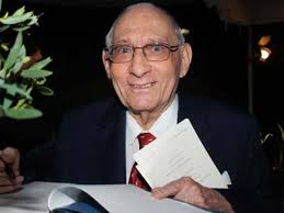 James Lindbergh, ang Ama ng Telebisyong Pilipino at tagapagtatag ng Bolinao Electronics Corporation. Mula sa http://timerime.com/en/timeline/397360/Timeline+in+Philippine+Television/.