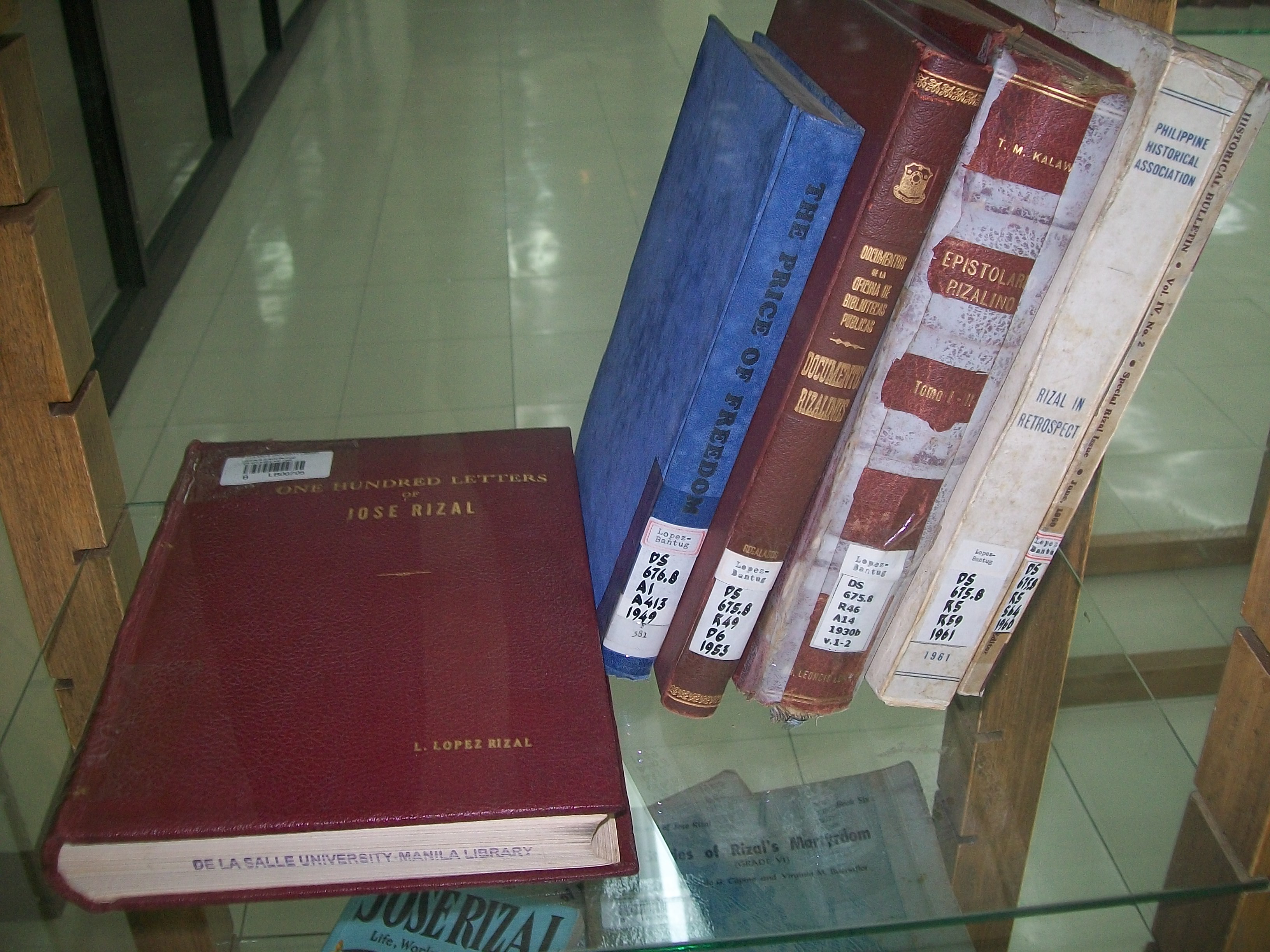 Xiao's DLSU Exhibit Rizaliana Collection 10a